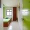 LIME: Grove area, 2 min walk to UPLB Gate - Los Baños