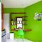 LIME: Grove area, 2 min walk to UPLB Gate - Los Baños