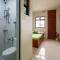 LIME: Grove area, 2 min walk to UPLB Gate