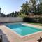 Timetofreedom Appartamento con giardino privato e piscina