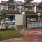 Cosy Spacious Homestay in Central Batu Pahat with Wifi & GENTING Clubhouse