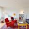 Bright flat overlooking Lake Geneva