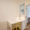 Pass the Keys Trendy Flat in Sunninghills Village Atmosphere