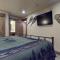 Upscale 2-Bedroom Residence In Resort-Style Setting With Saline Outdoor Pool, 2 Hot Tubs - فيل