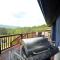Black Bear Cabin - Fire Pit, Grill, View, Pet Friendly, Fireplace, King Bed, Wifi, Game Room
