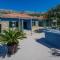 Luxury villa complex Pendolino, with heated pool and jacuzzi