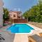 4 Bedroom Gorgeous Home In Dobrinj