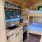 Woodie the shepherds hut - sleeps 4 - Chichester