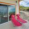 Captain Cook Bungalow with Panoramic Ocean Views!