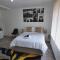 Modern 3 bedroom house, 3 Bathroom, secure parking, Wi-Fi & Garden