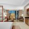 MGM Signature-28-705 F1 Track & Strip View Balcony - لاس فيغاس