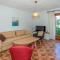 Gorgeous Home In Blace With Wifi - Blace