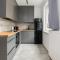 Apartments with Garden Dmowskiego 81 by Noclegi Renters - 波兹南