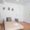 Host Wise - Comfy Sunny Flat - Prime Location - 波尔图