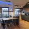 Modern top floor loft with balcony - بودابست