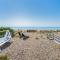 Pebble Paradise Beachfront Family Getaway - Певенсі