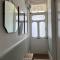 Bright and Stylish 2 Bedroom First Floor Flat - 伦敦