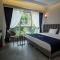 Newarise Hotel