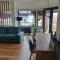 Modern top floor loft with balcony - بودابست
