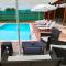 Maria Lemoni swimming pool apartment - 尼尔斯吉尼