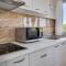 Apartment Miruna s bazenom