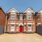 Luxury 4-Bed with Garden, WiFi & Parking - Pottery Place - Poole