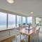 Oceanfront 4BR, Private Beach & Patio, Remodeled Kitchen - أوشن سايد