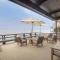 Oceanfront 4BR, Private Beach & Patio, Remodeled Kitchen - أوشن سايد
