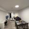 2BR Suite, Private Entry, Full Kitchen, Washer & Dryer, Free Parking, Smart TV with Netflix, High-Speed Wi-Fi, Self Check-In, Near Banff National Park