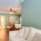 10-Acre Lakefront Home with Pool, Hot Tub and Dock! - 卡姆登顿