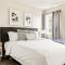 Stylish City Retreat - King Beds - Walk to Sloans Lake - Denver