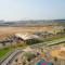 Yas Island Retreat Boho Chic Studio Apartment with Pool - أبوظبي