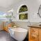Escape to Wine Country Luxurious Getaway Awaits