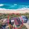 The view Impressive beachfront home Bermagui - Бермаги