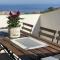 Secluded 3 bed apartment amazing views