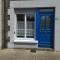 LA PORTE BLEUE