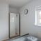 Detached House - 5 mins drive to City Centre - Free Parking, Fast Wi-Fi and Smart TV with Sky TV and Netflix by Yoko Property - Мілтон-Кінз