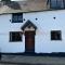 Bewdley River Cottage - Free private gated parking for 2 cars - River front location