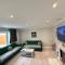 Luxury House - Greenford