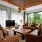 Radiance Hill View Villa 10 bedrooms with a private swimming pool - Bandung