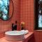 DWELL - Elegant City Stay