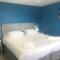 Kingfisher Glamping Cabin