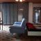 Karl-Stieler-Str. ONE ROOM in a 2 ROOM APPARTMENT ; LOT SPACE - 布鲁克米赫尔