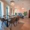 Walk to Dubai Mall 2BR with Skyline View Pool