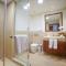Walk to Dubai Mall 2BR with Skyline View Pool
