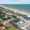 The Beach House at Oak Island by Carolina Resorts - أوك آيلاند