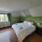 Remarkable 8 Bed Family House Sleeping 16 w Pool