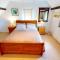 CROYDE HALLGREIN 4 Bedrooms