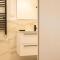 Resilienza Tropical Apartments & Room