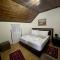 --HOTEL DEAL-- Rooms With Castle View